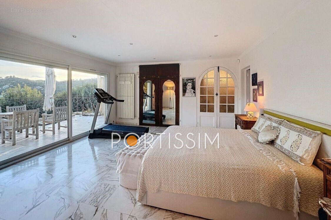 Maison à LA COLLE-SUR-LOUP