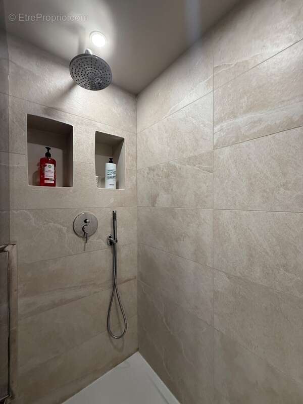 Appartement à MONT-SAINT-AIGNAN