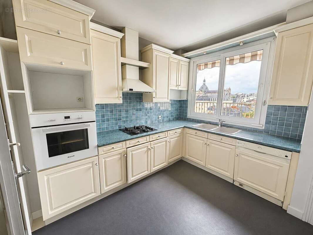 Appartement à LAVAL