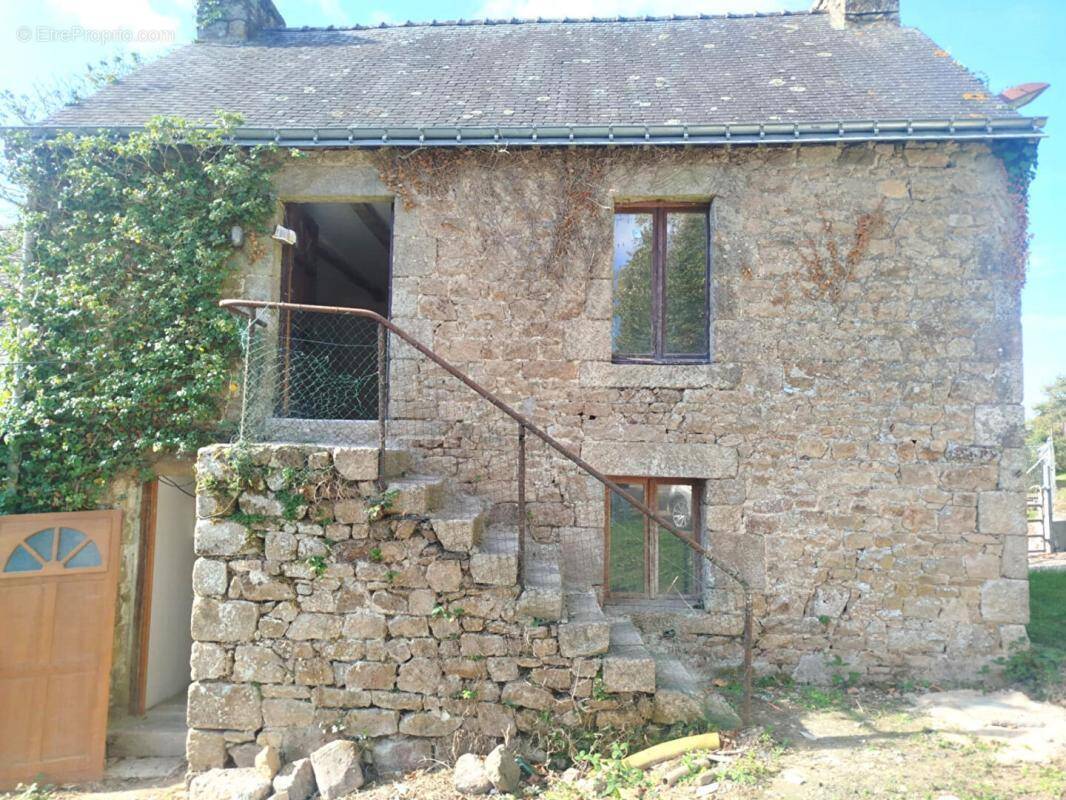 Maison à LESCOUET-GOUAREC