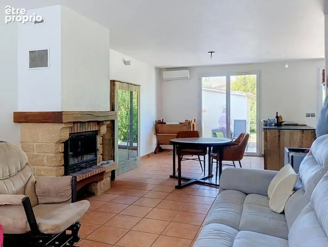 Exclusivité - Entraigues – Maison plain-pied 4 chambres - photo 3