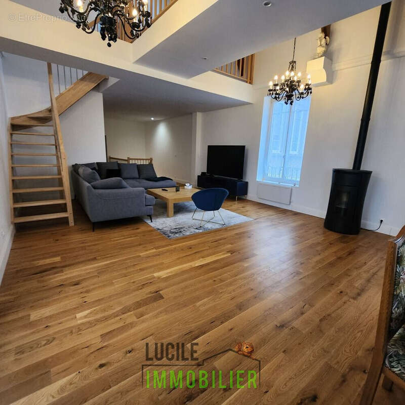 Appartement 143 m² à Clermont  - photo 8