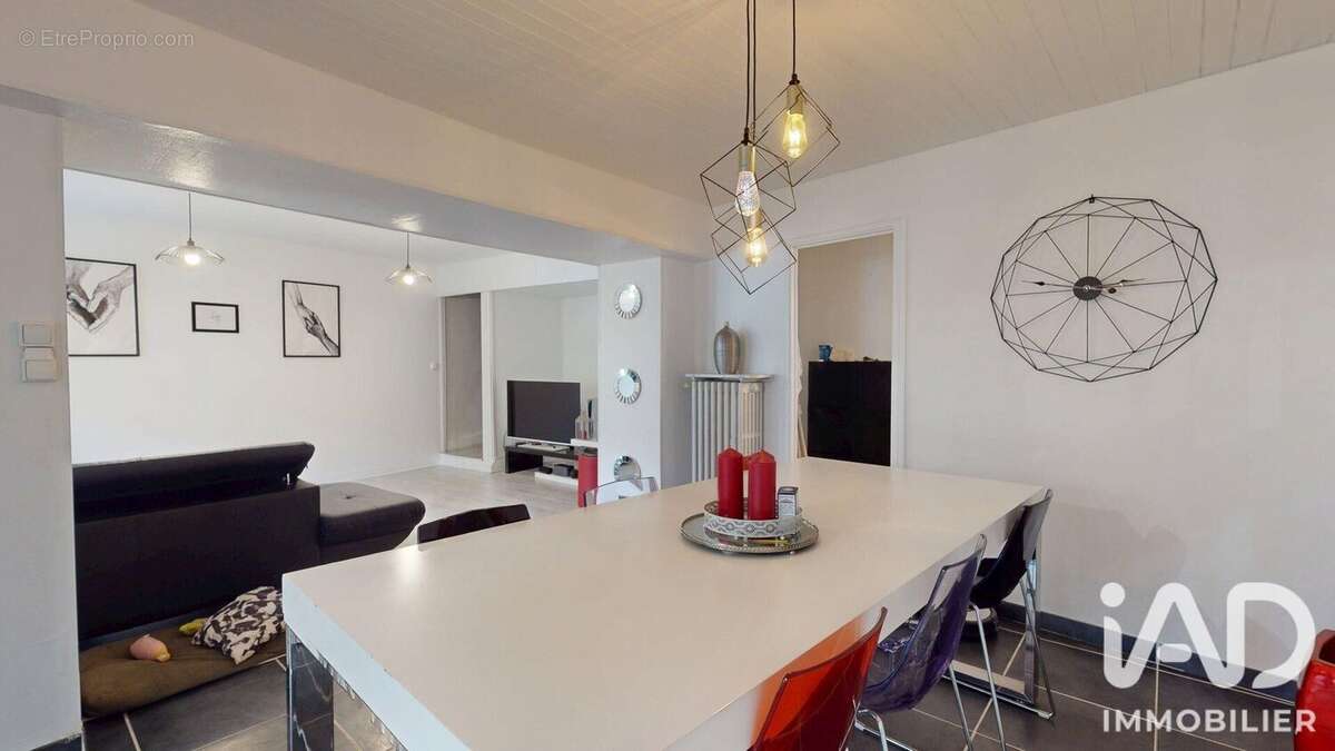 Maison 121 m² à Pont-Du-Chateau  - photo 5