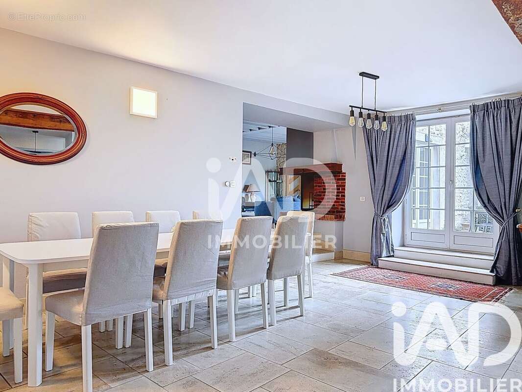 Maison 360 m² à Andelu  - photo 3