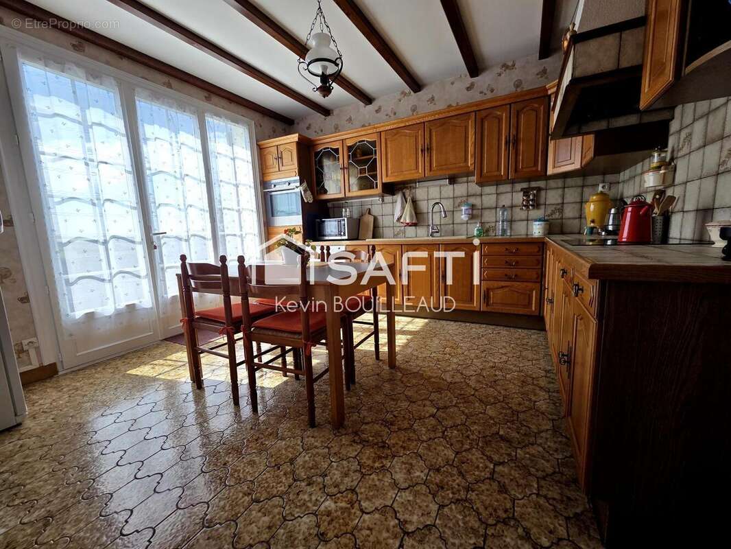 Photo 6 - Maison à VOUILLE
