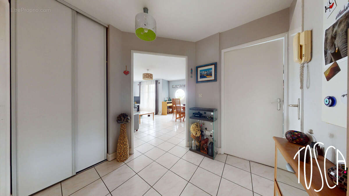 Appartement à THIAIS