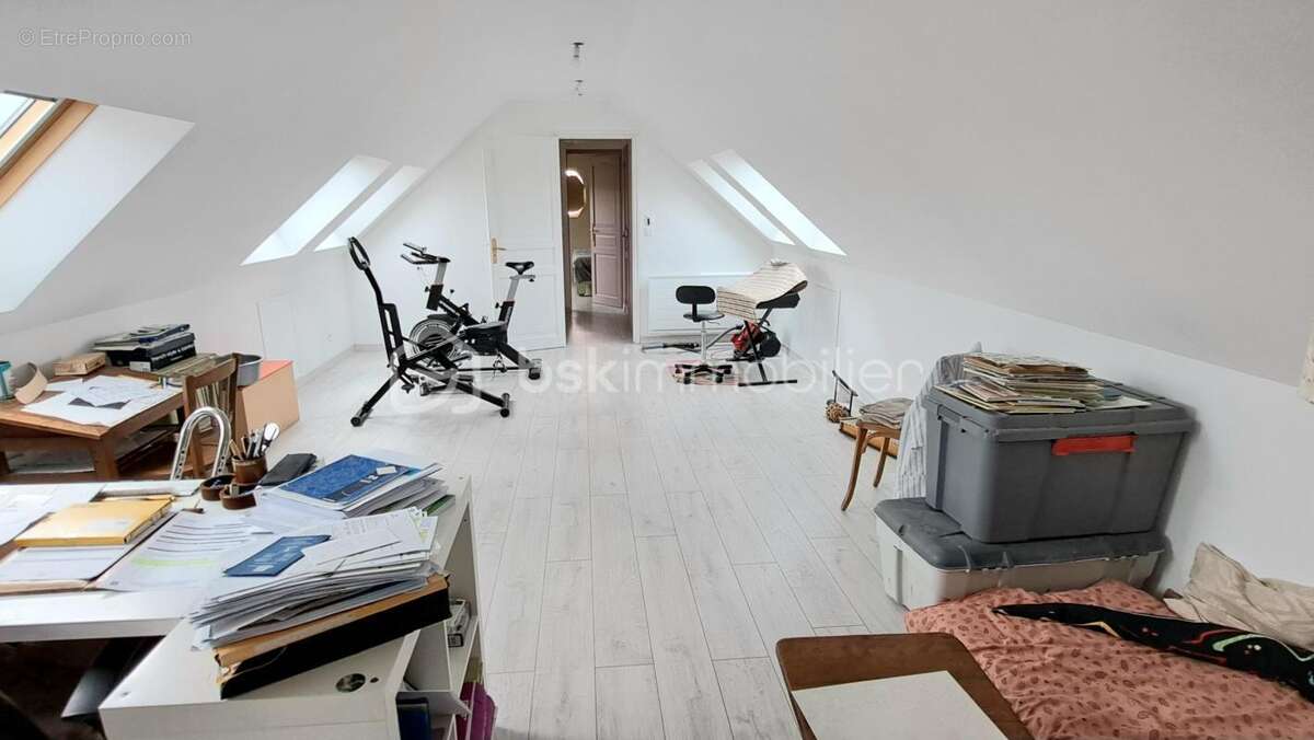 Maison à SAINT-LAURENT-EN-GATINES