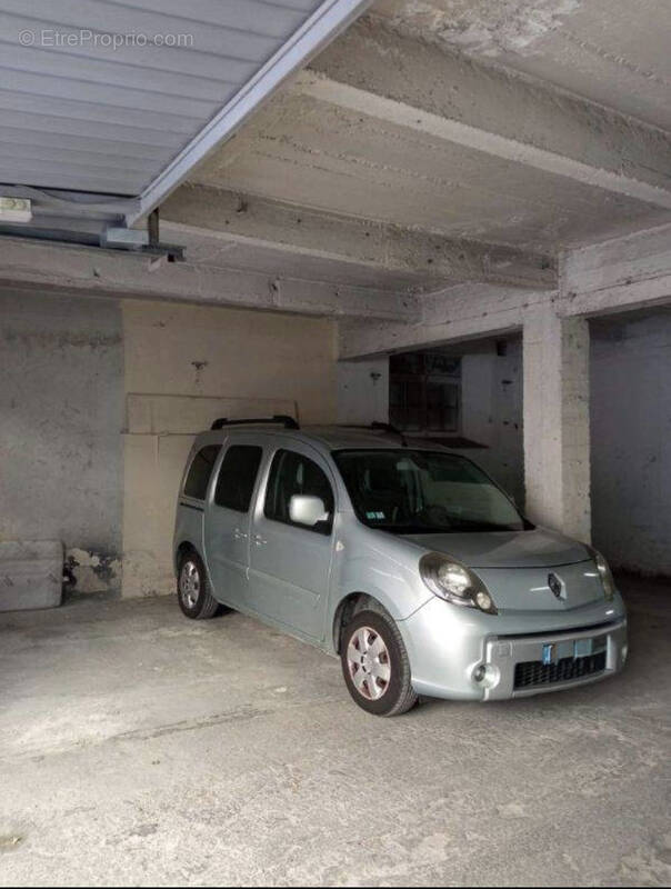Parking à NICE
