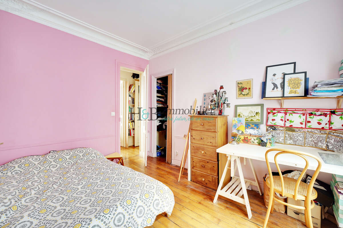 Appartement à PARIS-10E