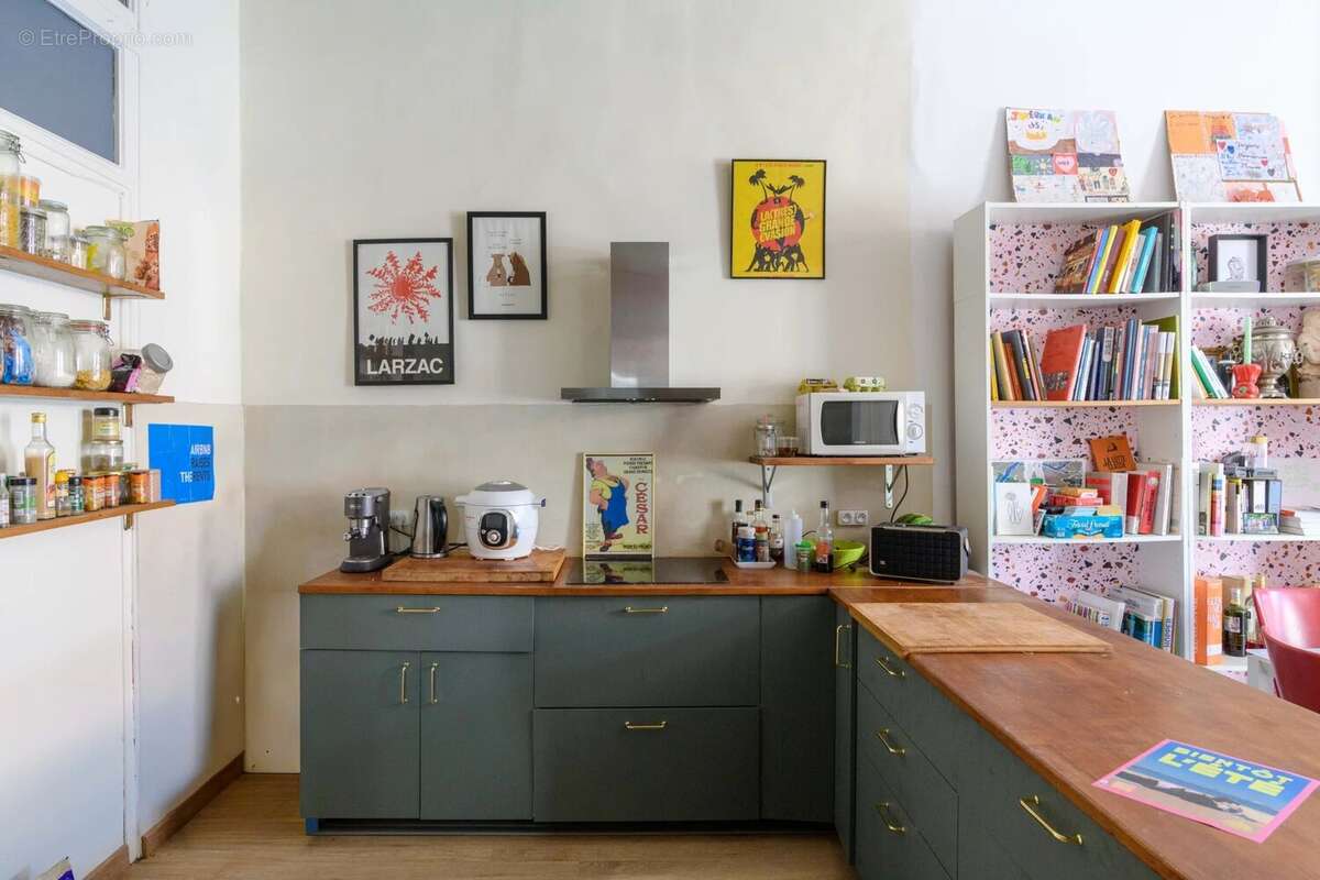 Appartement à MARSEILLE-1E