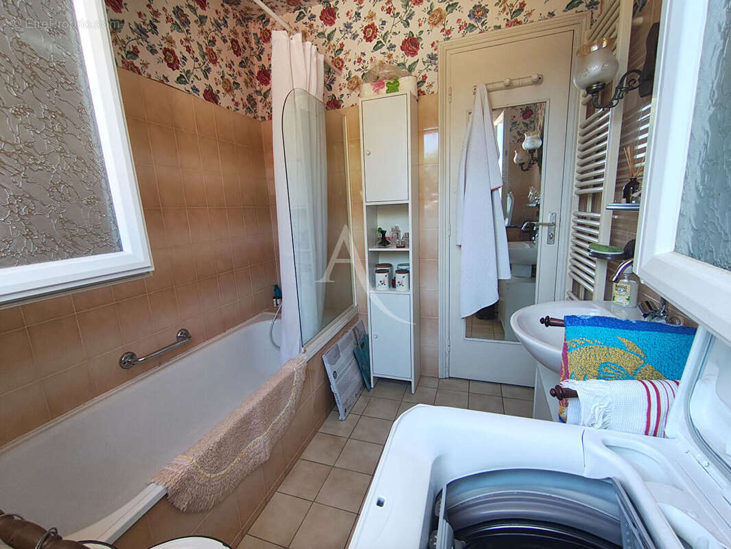 Maison à SOULIGNONNE