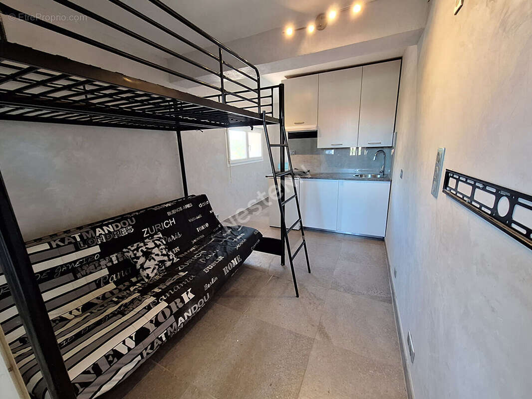 Appartement à HYERES