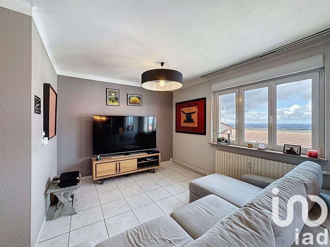 Photo 3 - Appartement à SAINT-PRIVAT-LA-MONTAGNE