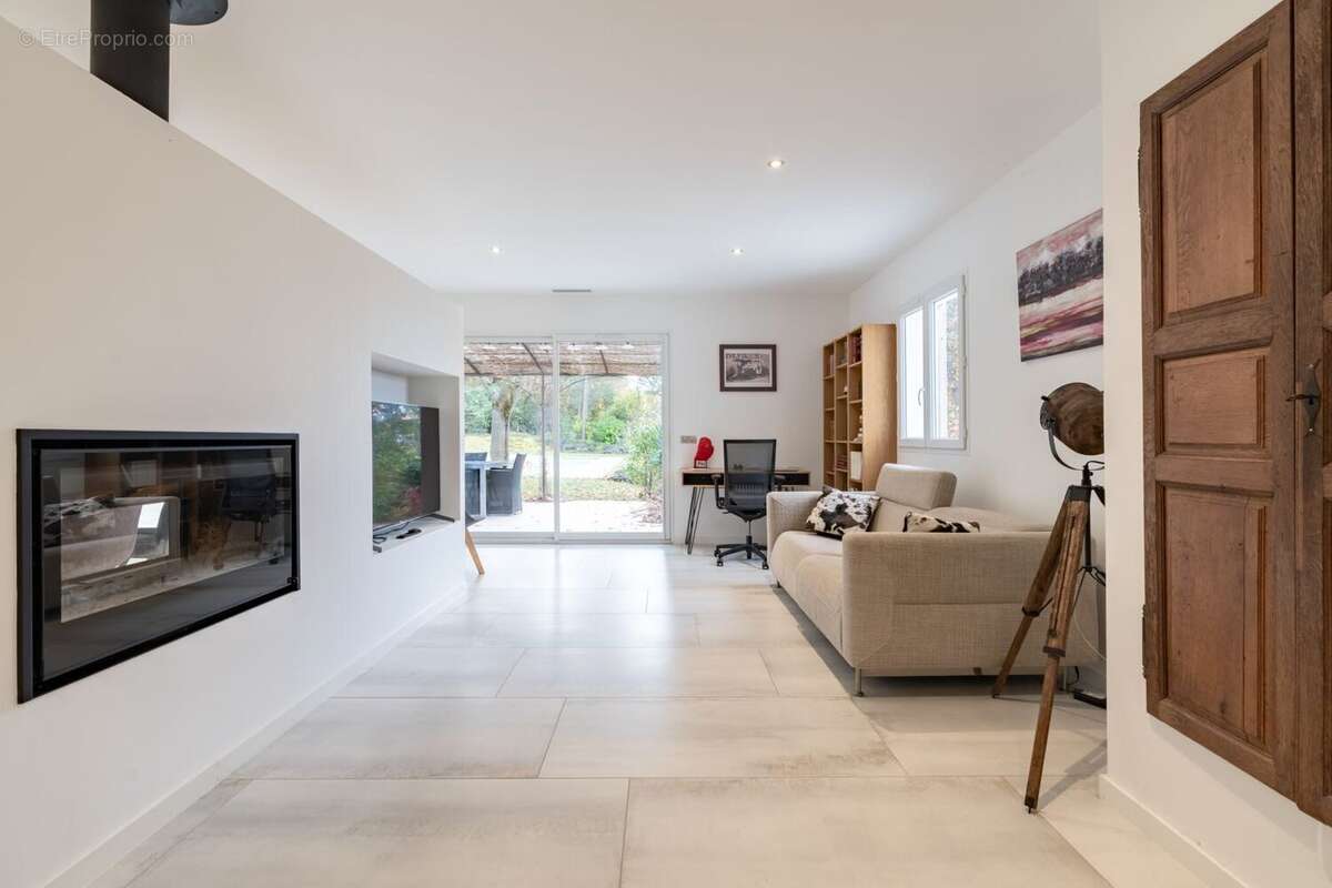 Maison à BOUC-BEL-AIR