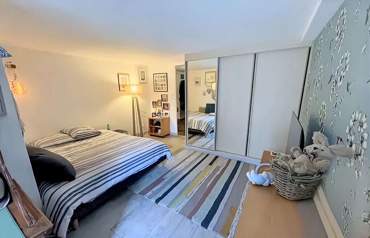 Maison à SAINTRY-SUR-SEINE