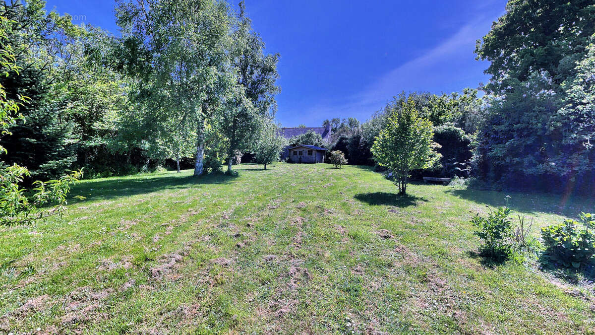 Fouesnant, jolie maison rénovée, 3 chambres, sur un terrain paysagé de 1500 m², à 1.4 km de la plage ! - photo 12