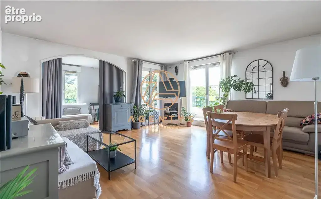 Appartement 5 pièces 104 m² à vendre à Nogent-Sur-Marne (94130) - photo 2