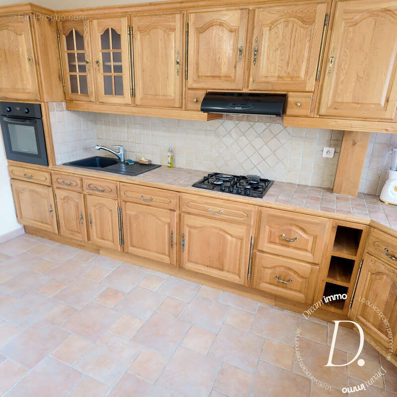 Maison à BONNIERES-SUR-SEINE