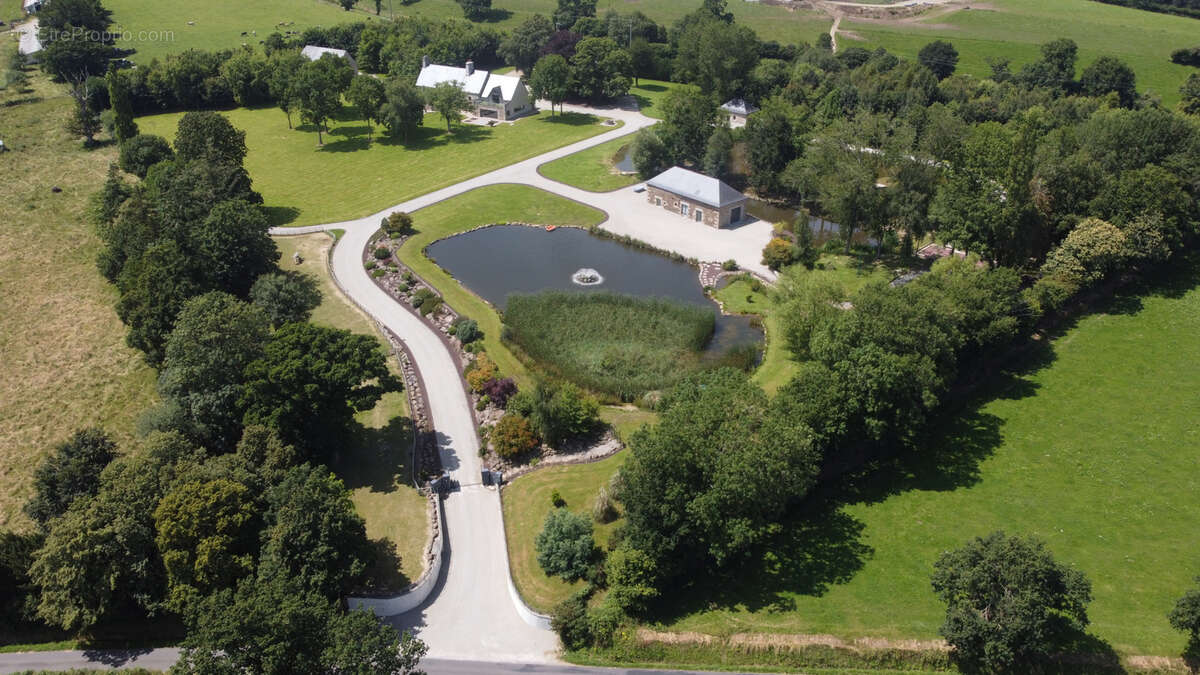Maison à SAINT-SEVER-CALVADOS
