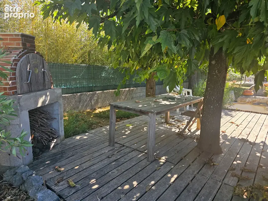 Maison avec piscine et terrain plat de 1630 m² - photo 12