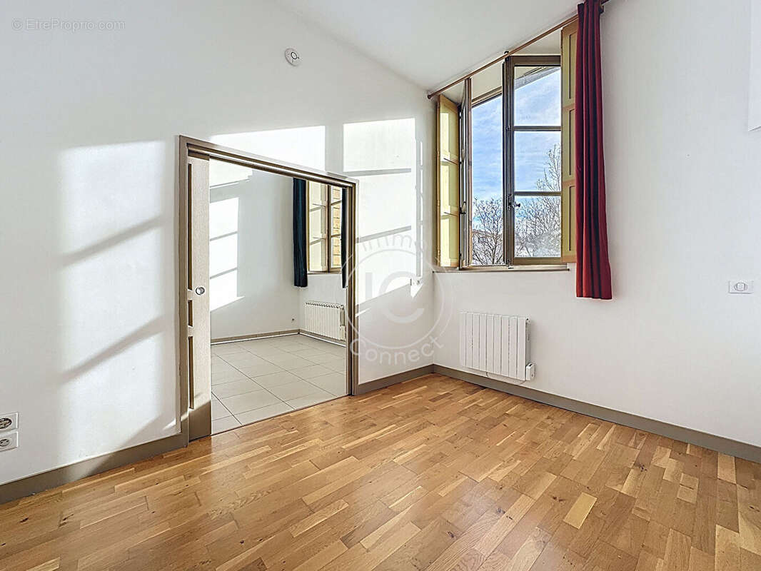 Appartement à SAINTE-FOY-LES-LYON