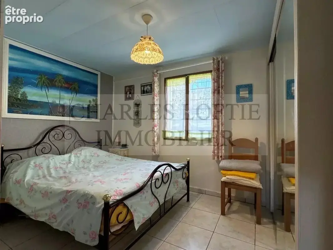 Maison et garage sur terrain de 4550 m² - photo 8