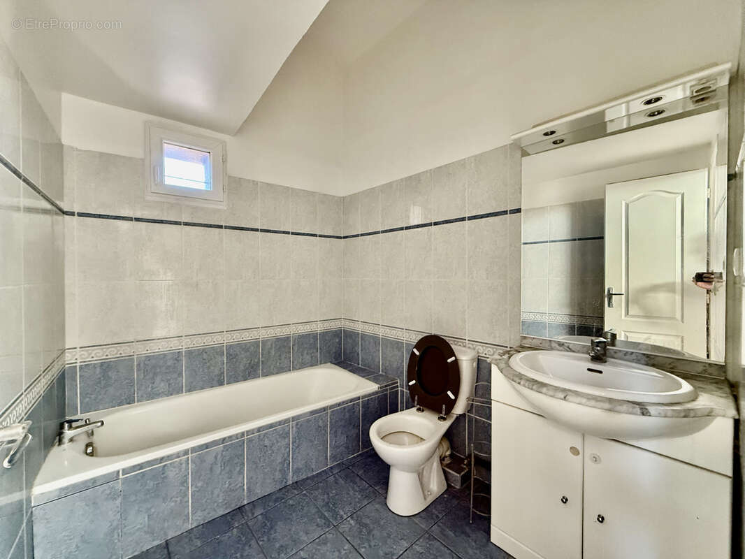 Appartement à FLORENSAC