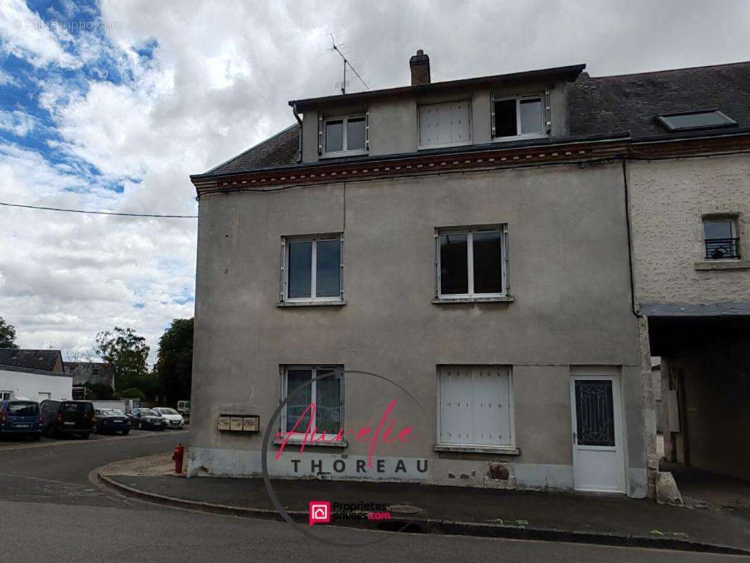 Maison à ARTENAY