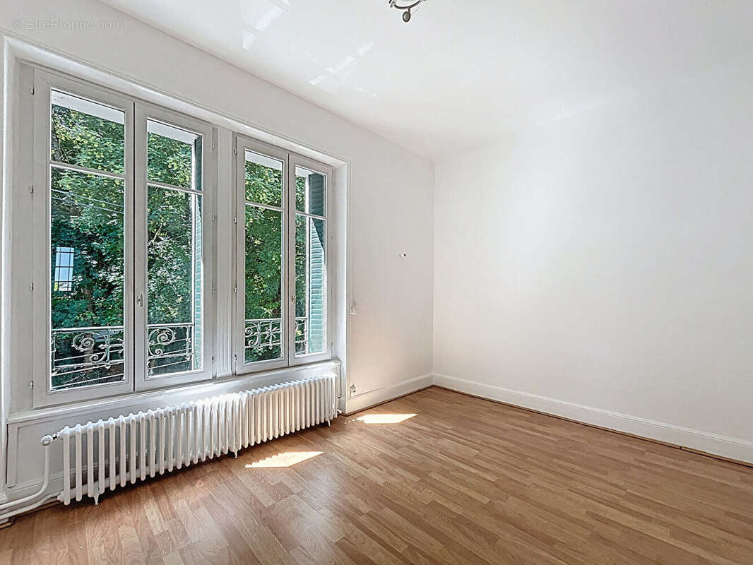 Maison à CHARLEVILLE-MEZIERES