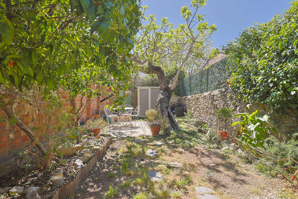 Appartement à PUGET-VILLE