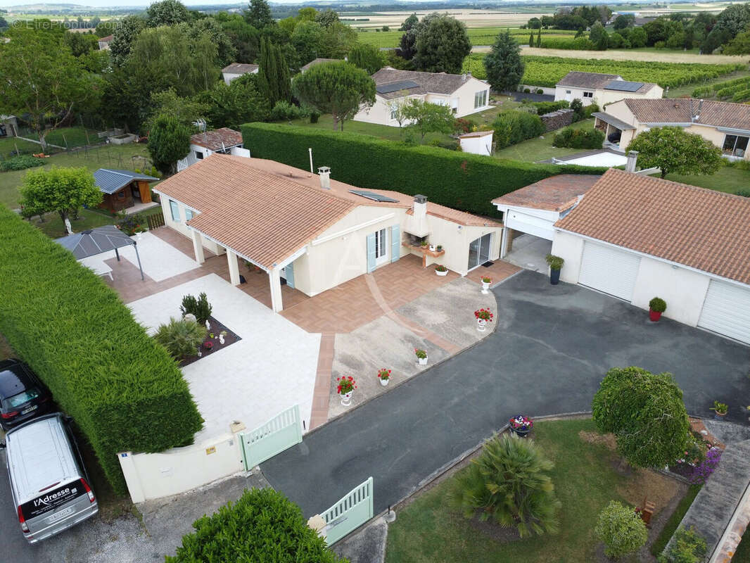Charmante maison de plain-pied  proche de Jonzac et grand garage - photo 17