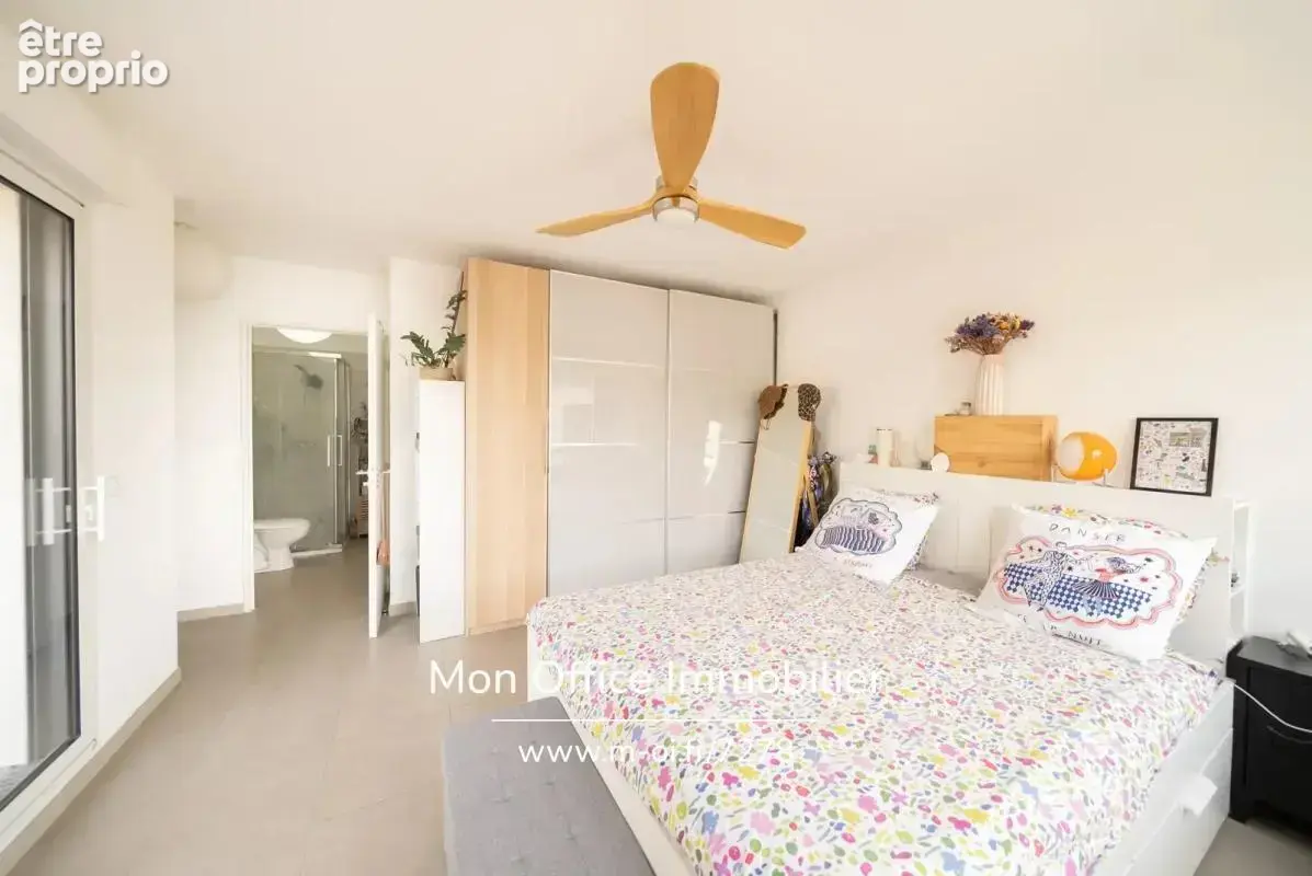 Référence : 7278-TLE - Aix en Provence - Bel Appartement 5 pièces - Terrasse - Vue Sainte victoire - 2 Stationnements - Ascenseu - photo 17