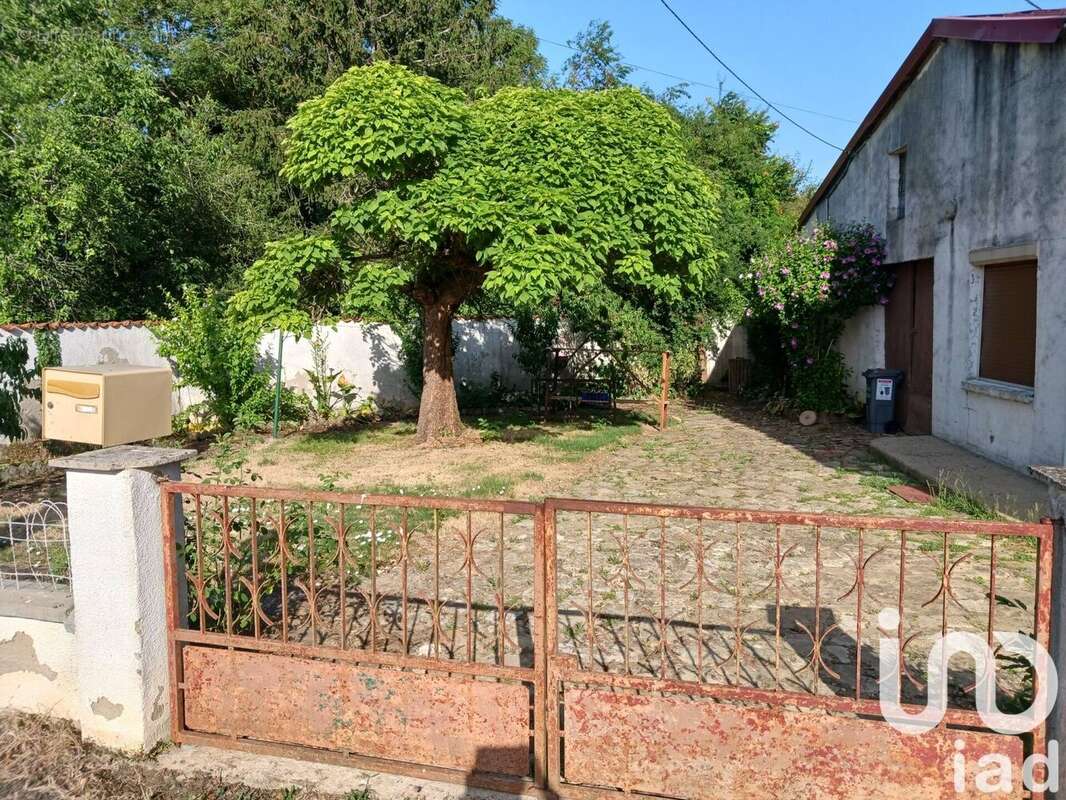 Maison 101 m² à Magne  - photo 2