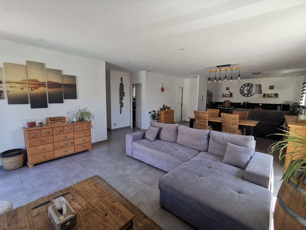 Maison à SAINT-MATHIEU-DE-TREVIERS