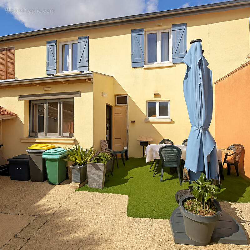 Maison à SAINTE-GENEVIEVE