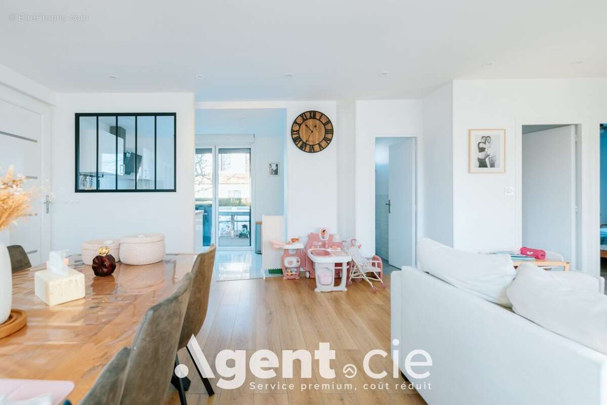 Maison à VILLERS-BOCAGE