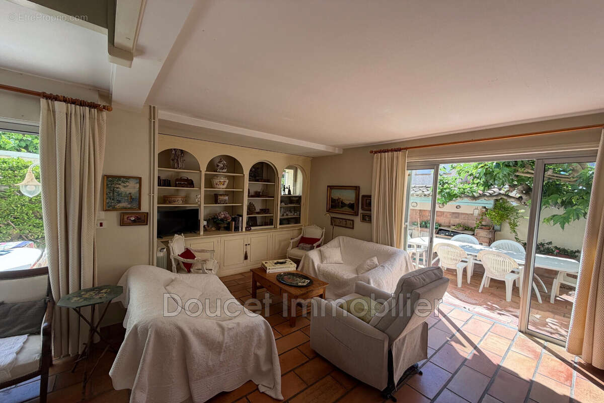 Maison à VALRAS-PLAGE