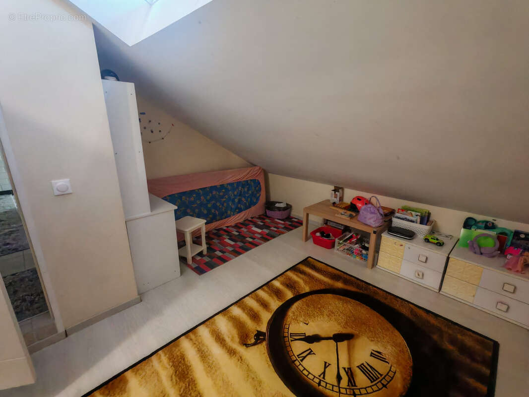 Appartement duplex avec place de stationnement privative et terrasse - photo 11