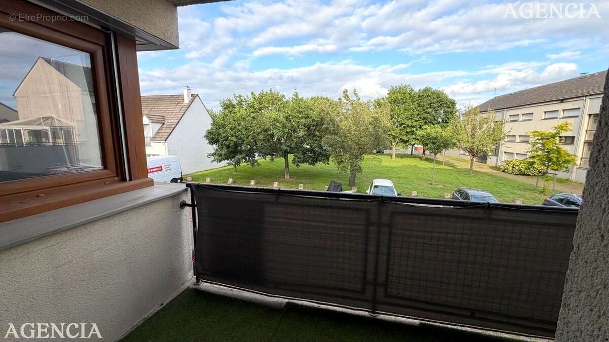 Appartement à BRIE-COMTE-ROBERT