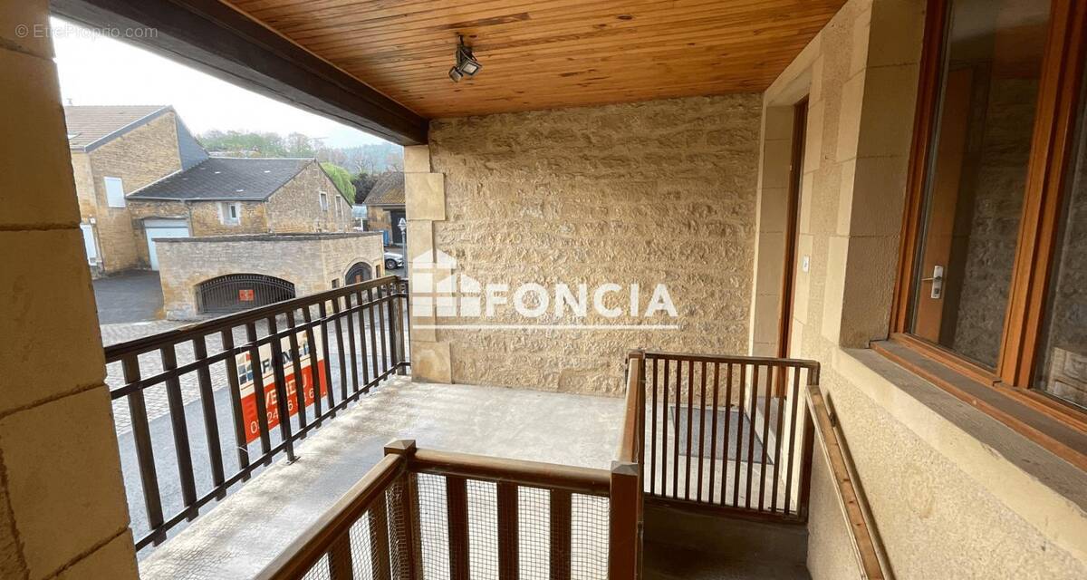 Maison à DOM-LE-MESNIL