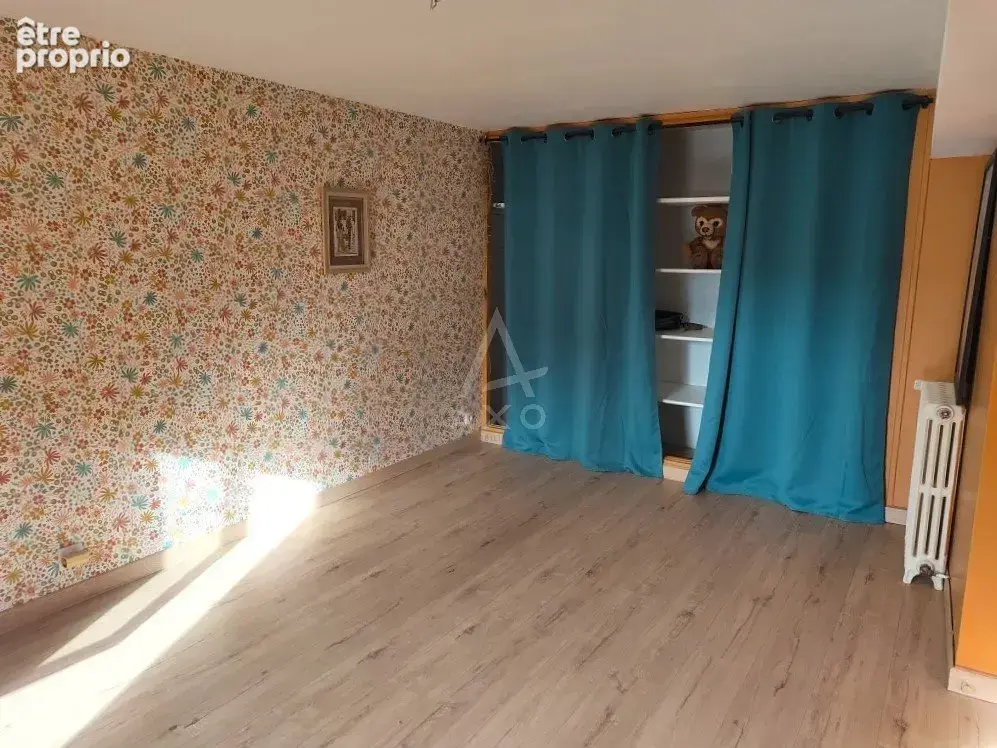 Maison de famille avec garage, dependances et jardin - photo 5
