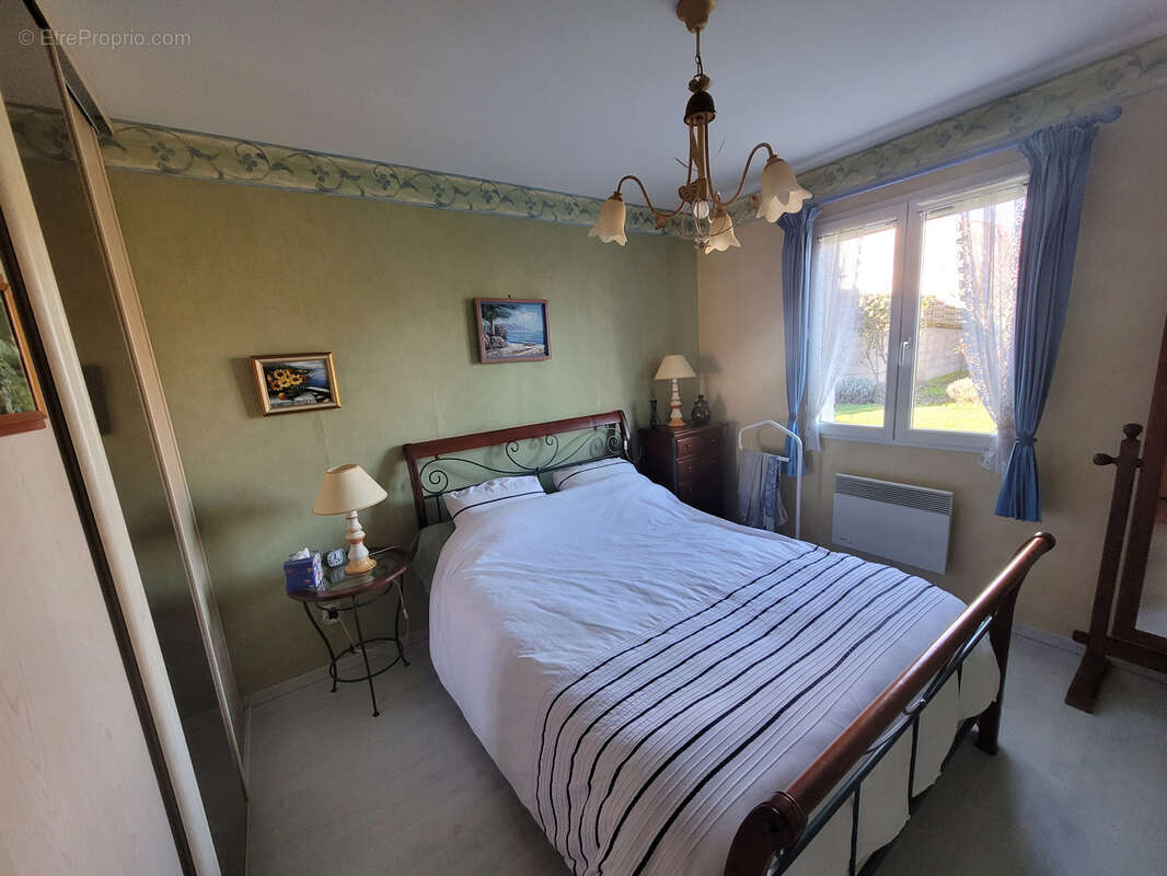 Maison à SAINT-NIZIER-DE-FORNAS