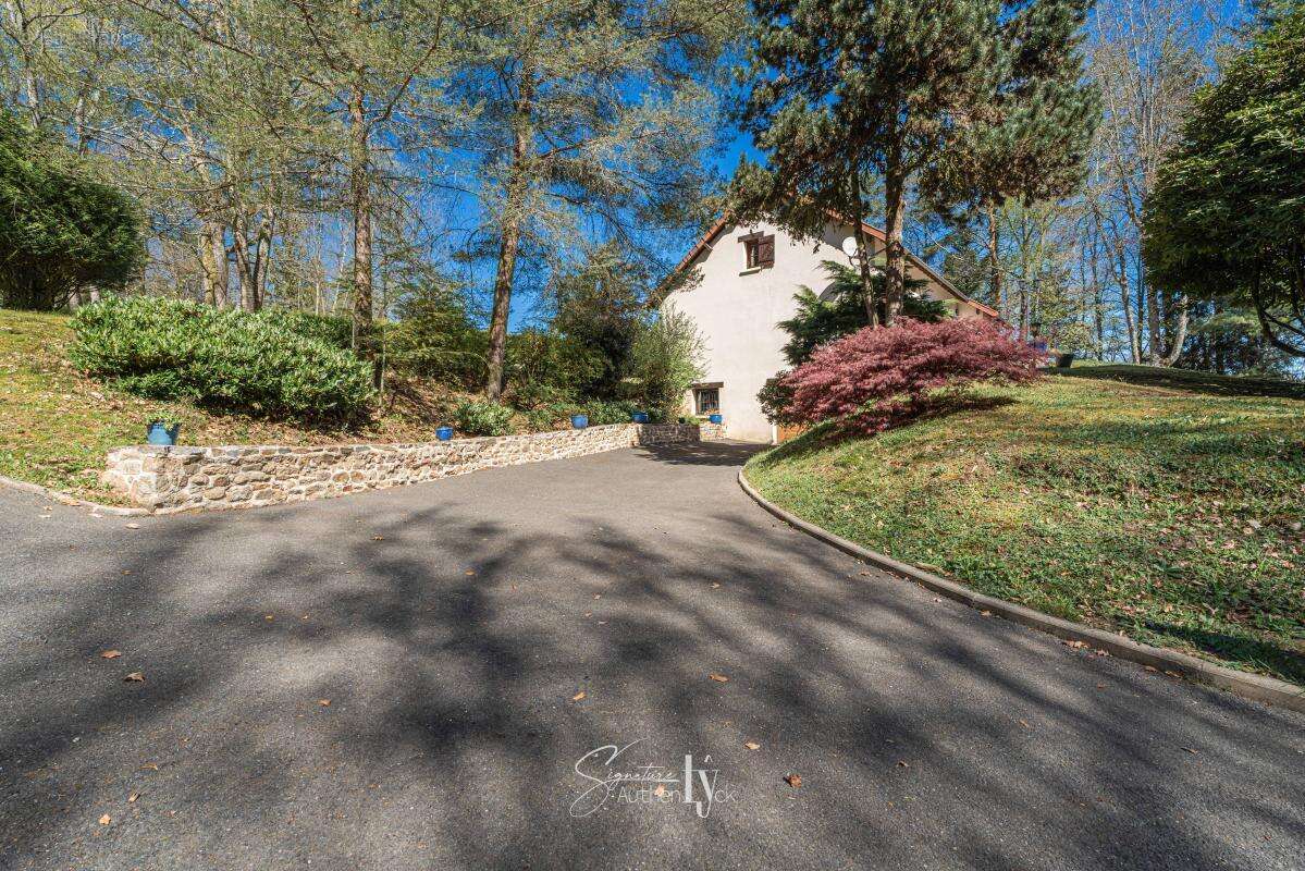 Maison à BONNAC-LA-COTE