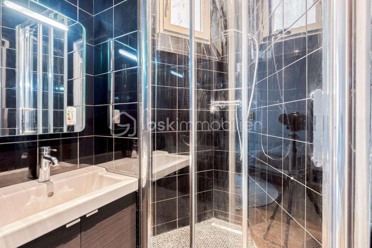 Appartement à PARIS-7E