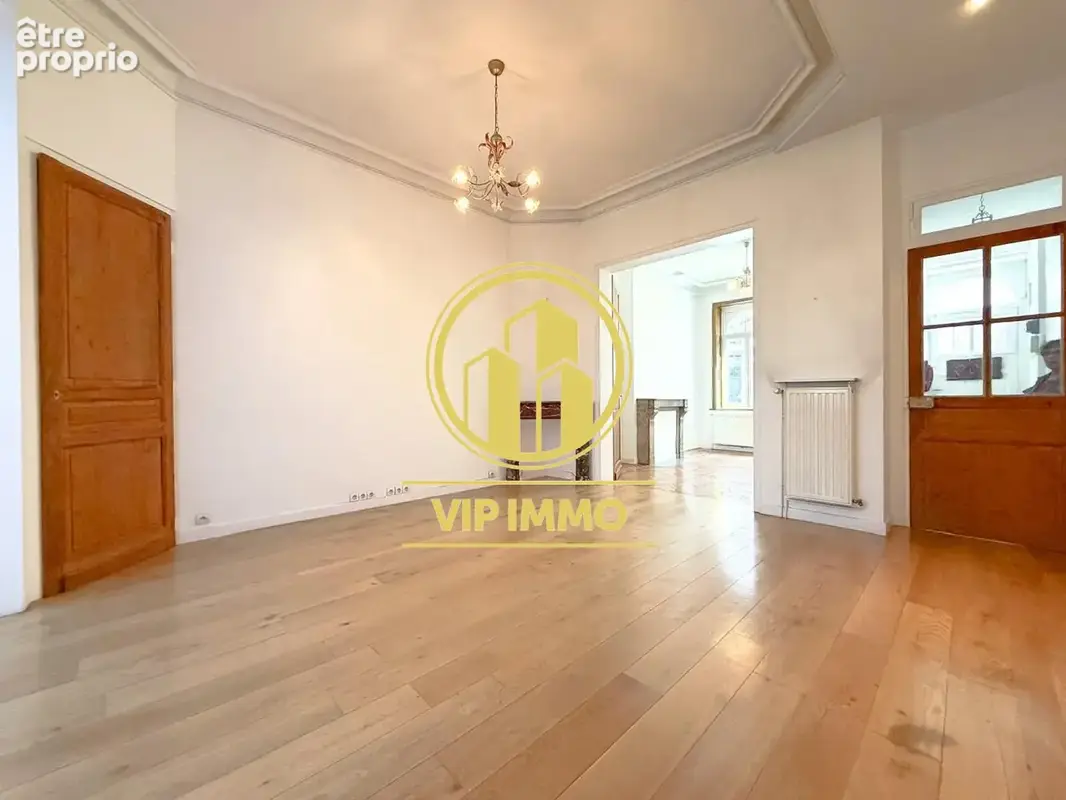 Maison 6 pièces 193 m² à vendre à Lille (59000) - photo 3