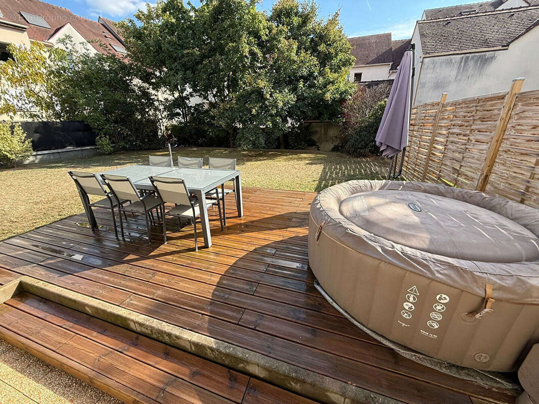 Appartement à MONTLHERY