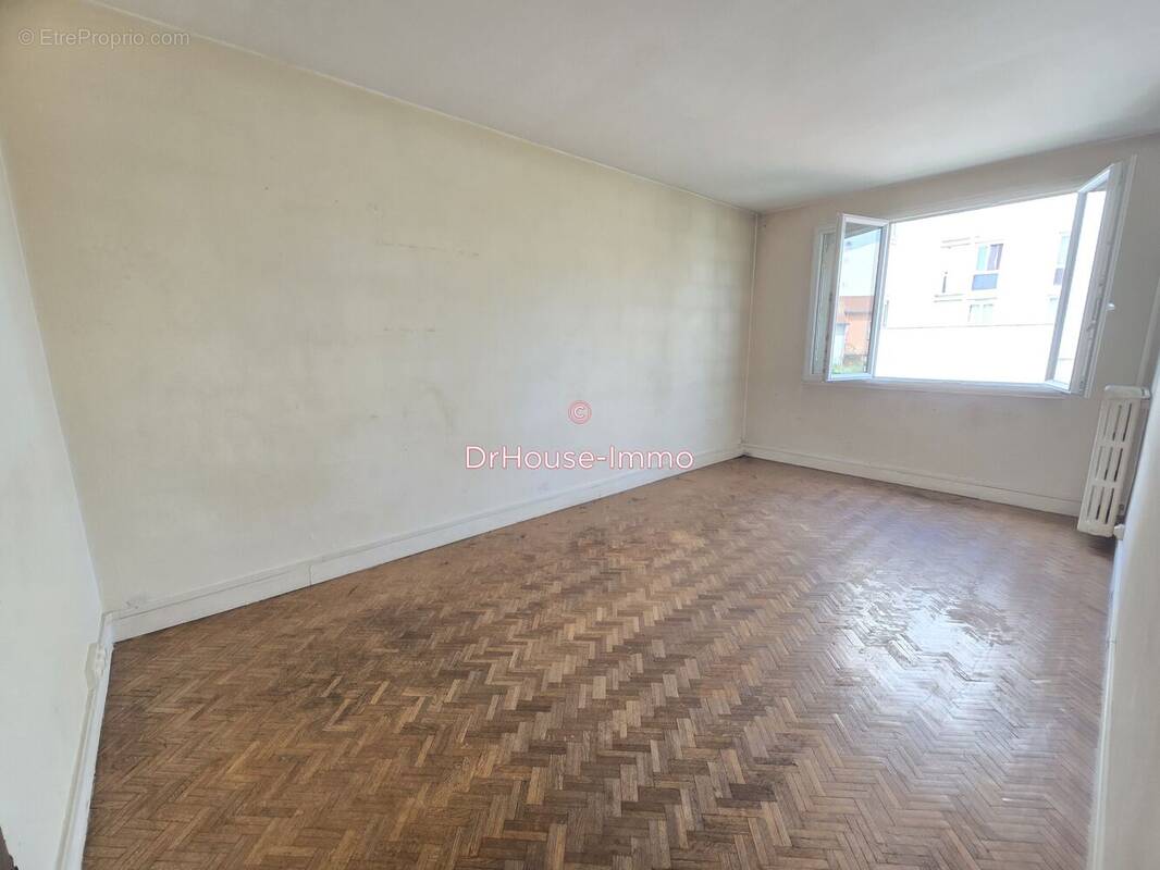 Appartement à COLOMBES