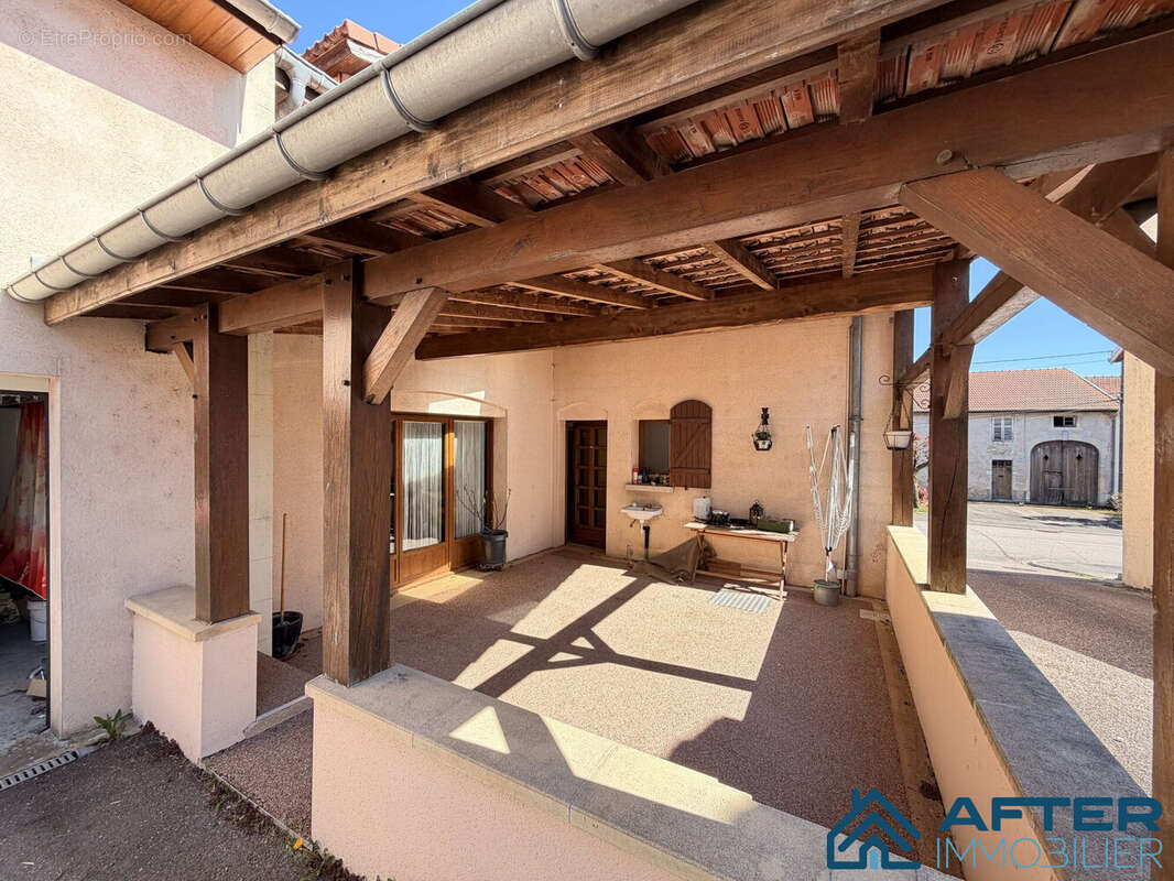 Maison à VITRIMONT