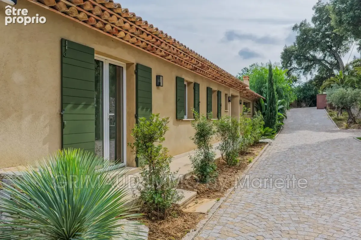 Maison 13 pièces 250 m² à vendre à La Garde-Freinet (83680) - photo 7