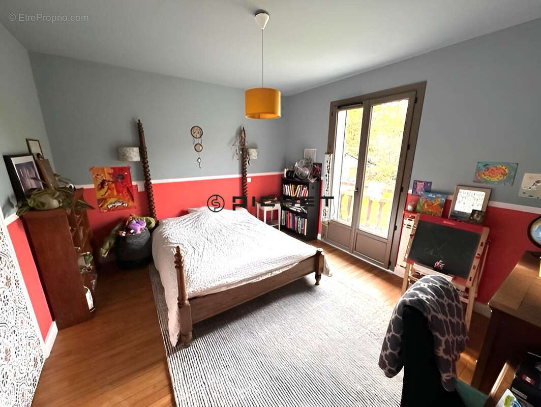 Maison à RAZAC-SUR-L&#039;ISLE